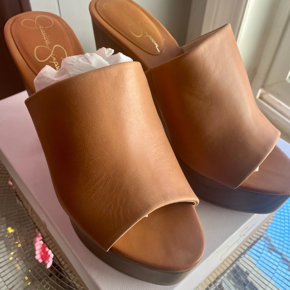Jessica Simpson Shelbie Women's Brown/Tan Platform Mules